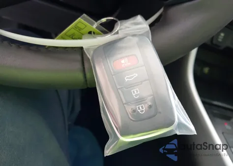 2024 Toyota Rav4 Xle Premium из США, поврежденный, VIN 2T3C1RFV1RW304948